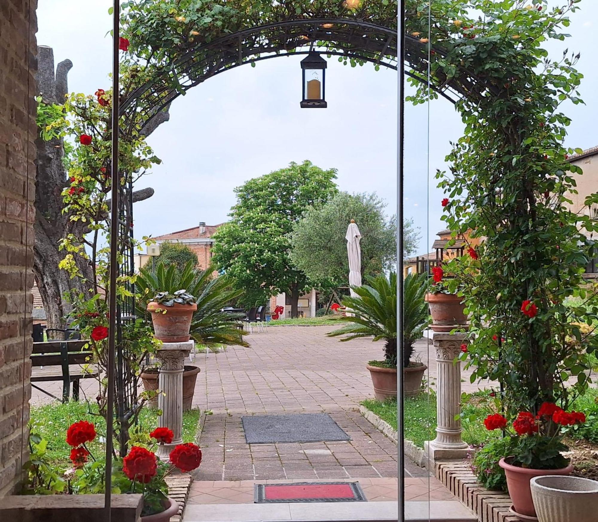 Il Castagno Hotel Orciano di Pesaro Eksteriør billede